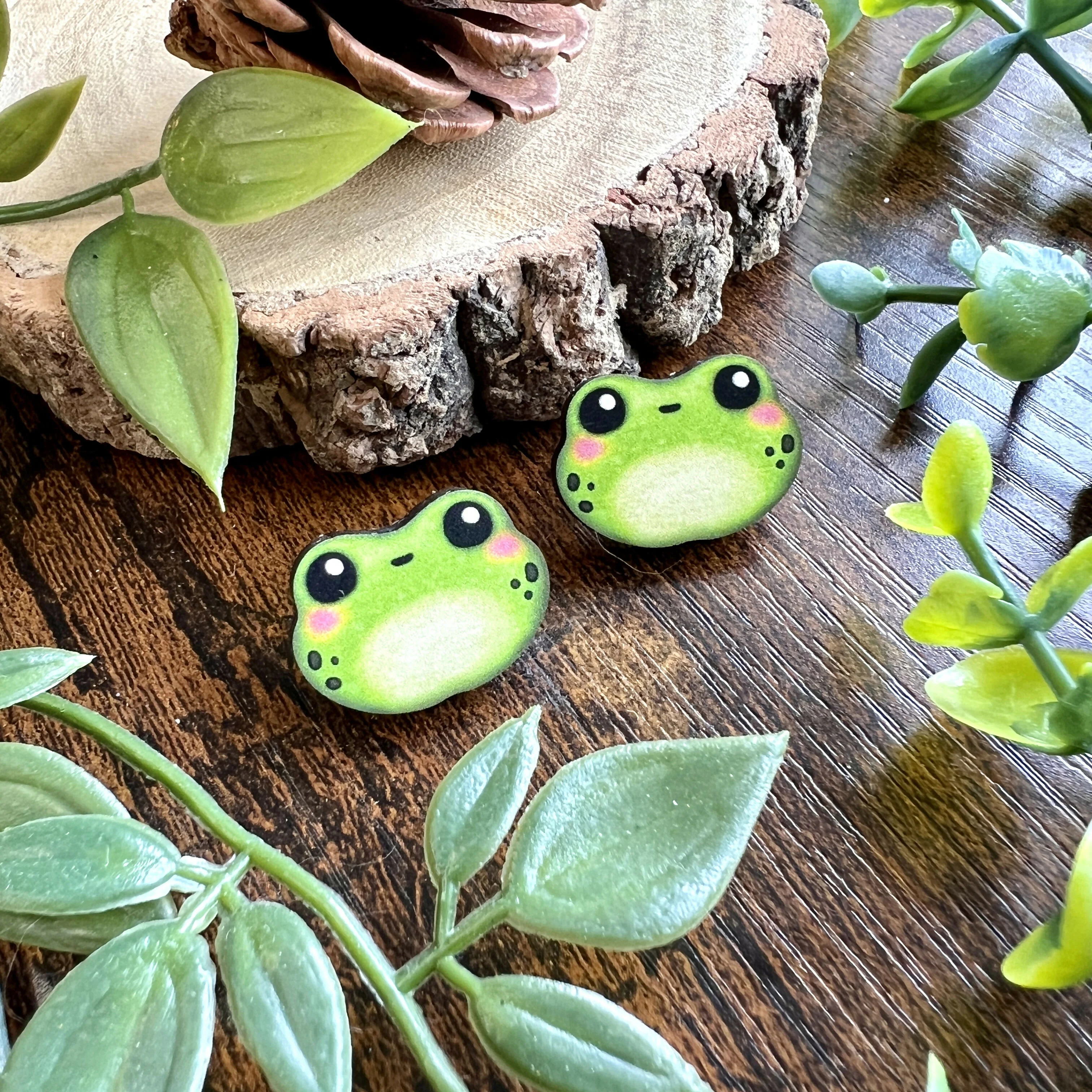 Algae the Frog Wooden Pin - Image 4