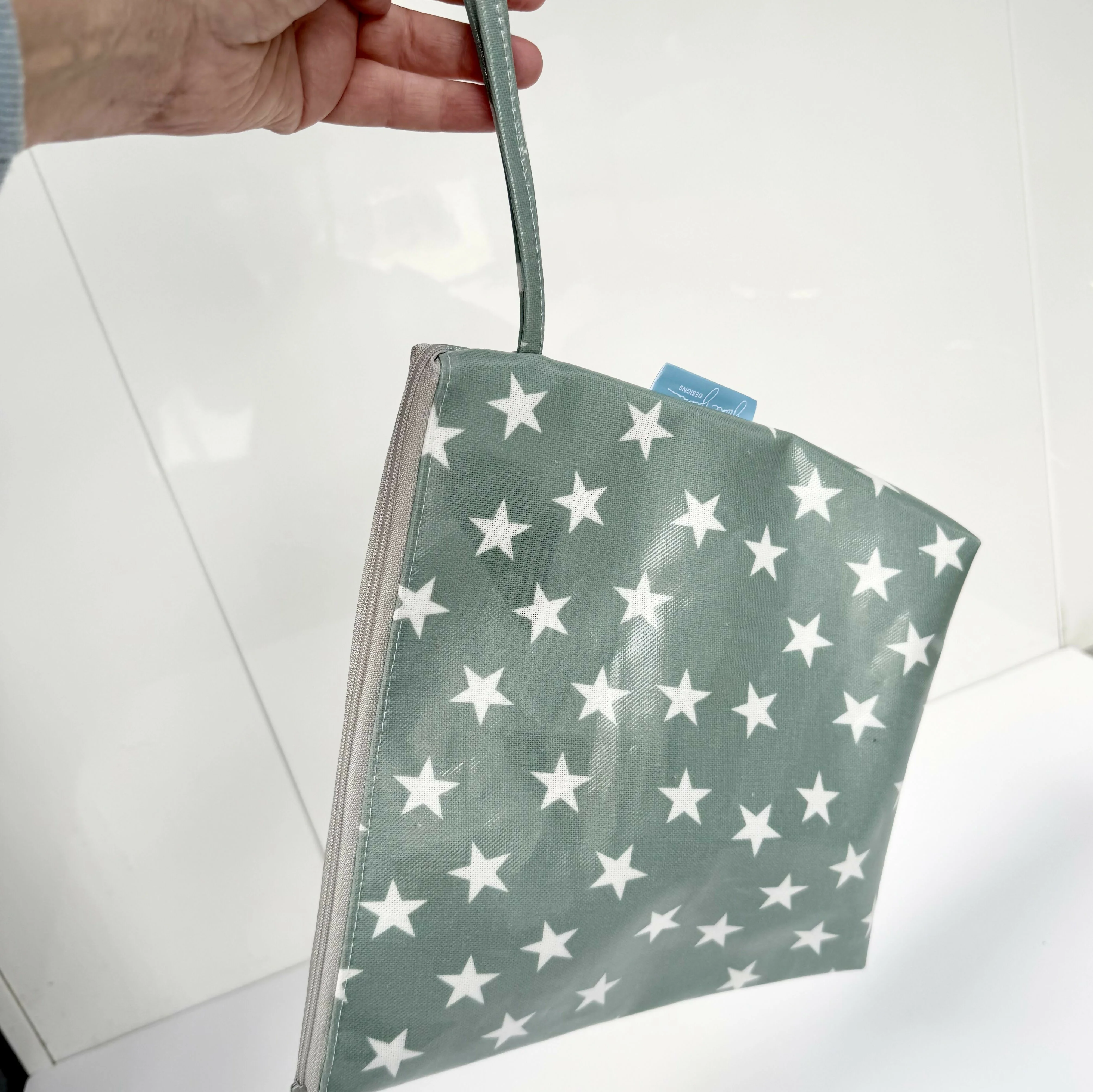 Large Toiletry Bag with Handle - Oilcloth Stars - Image 3