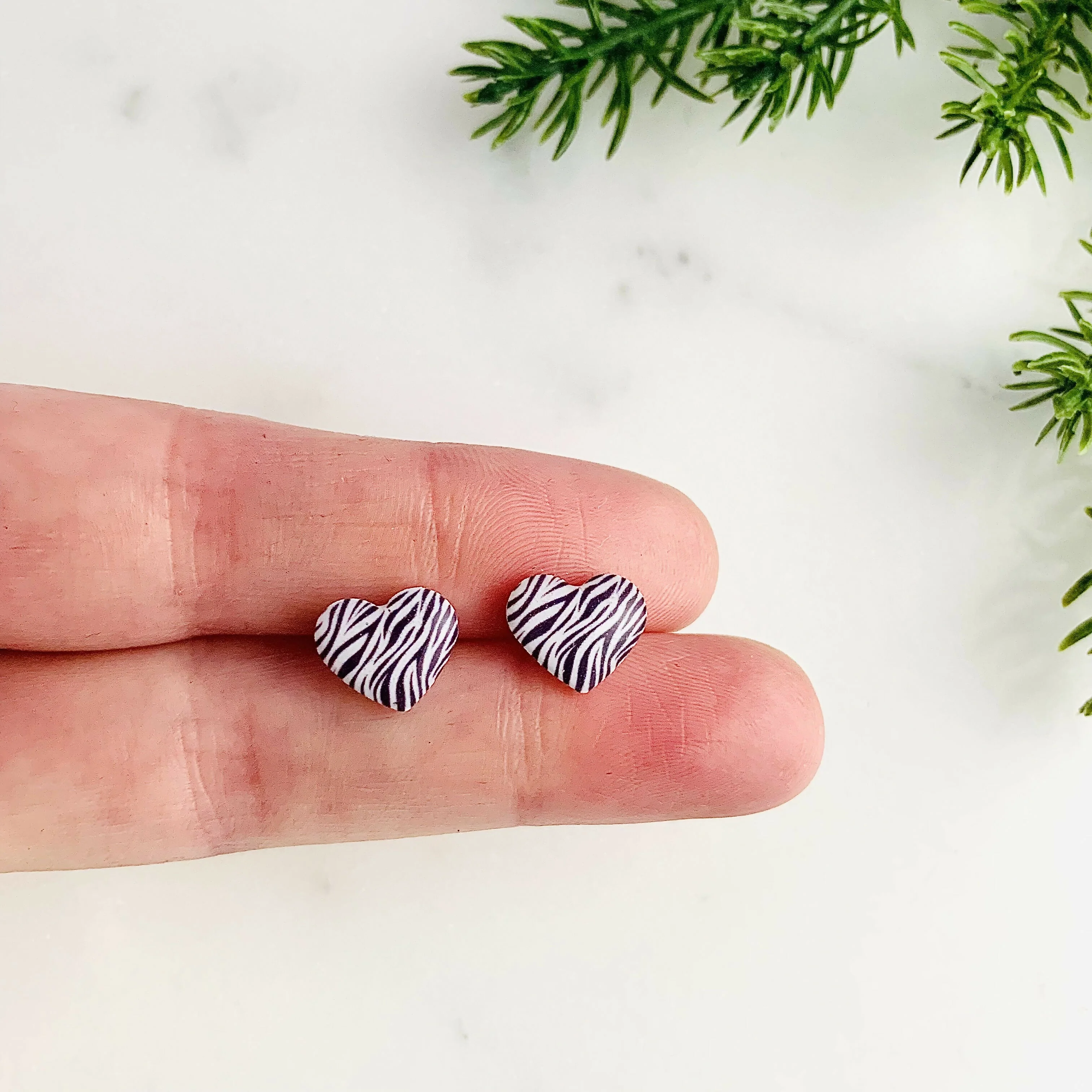 Zebra Print Heart Stud Earrings - Image 5
